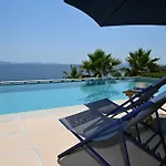Seaside With Panoramic Views In Les Iles D'or *