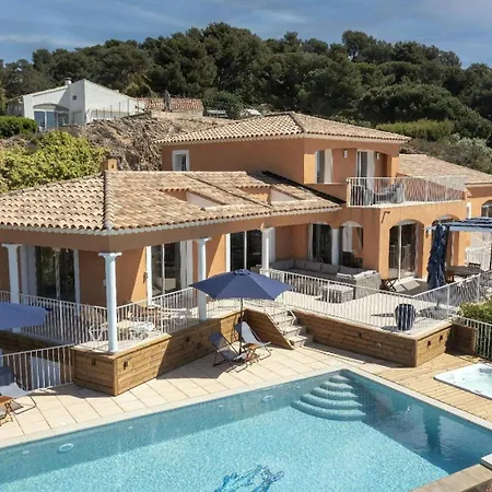 Semesterbostad Seaside With Panoramic Views In Les Iles D'or