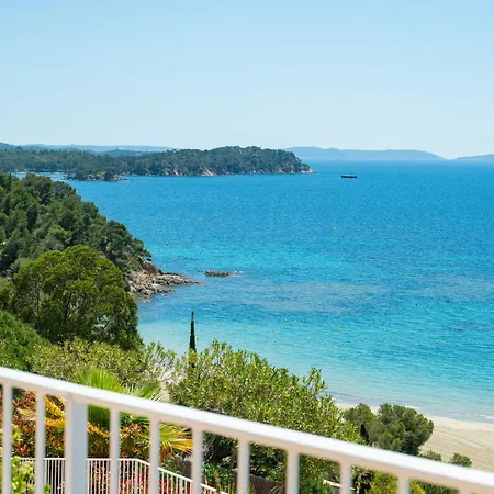 Seaside With Panoramic Views In Les Iles D'or Ferienhaus *