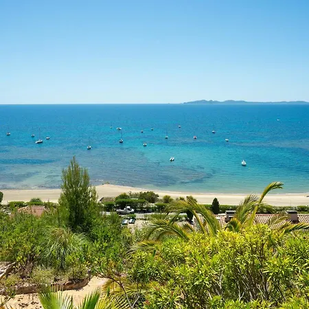 Seaside With Panoramic Views In Les Iles D'or *