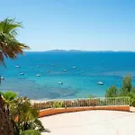 Dom wakacyjny Seaside With Panoramic Views In Les Iles D'or
