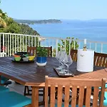 Seaside With Panoramic Views In Les Iles D'or לה-לונד-לה-מורה