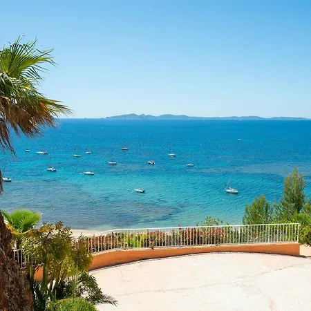 Seaside With Panoramic Views In Les Iles D'or Dom wakacyjny