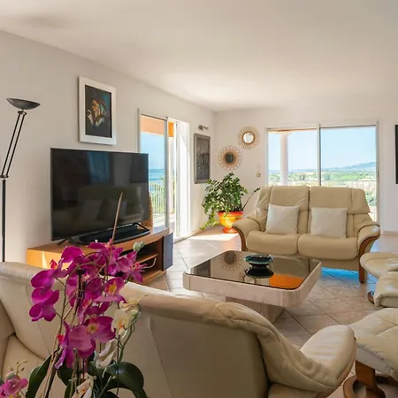 Seaside With Panoramic Views In Les Iles D'or * La Londe-les-Maures