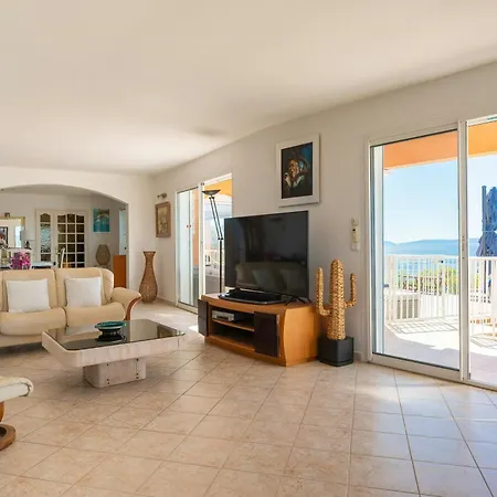 Seaside With Panoramic Views In Les Iles D'or * La Londe-les-Maures